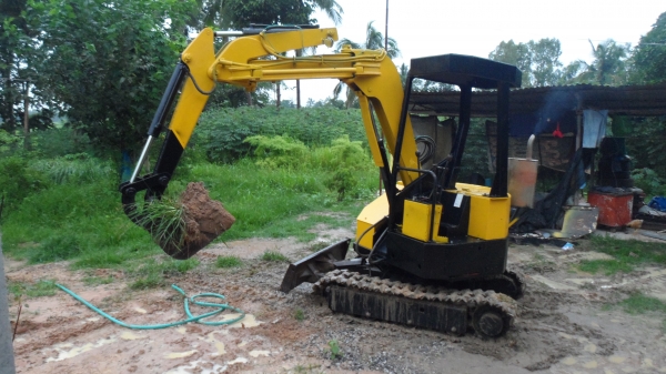 แบ็คโฮเล็กให้เช่า หนองบัว-อุดร-ขอนแก่น