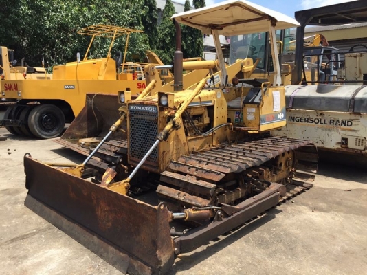 ขายด่วนแทรกเตอร์KOMATSU D20PL-6 เก่าญี่ปุ่น 4400ชั่วโมง