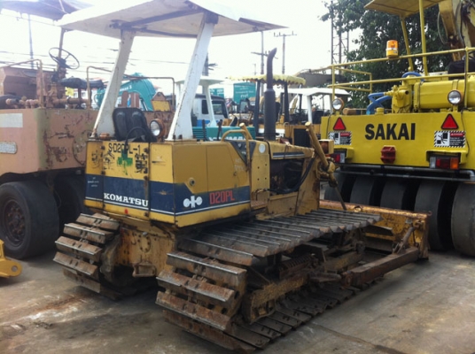 ขายด่วนแทรกเตอร์KOMATSU D20PL-6 เก่าญี่ปุ่น 4400ชั่วโมง