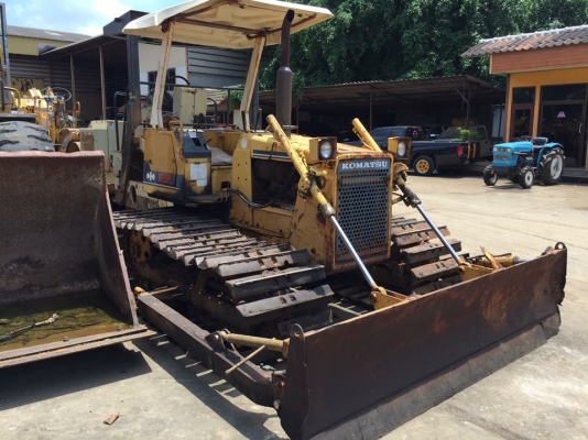 ขายด่วนแทรกเตอร์KOMATSU D20PL-6 เก่าญี่ปุ่น 4400ชั่วโมง