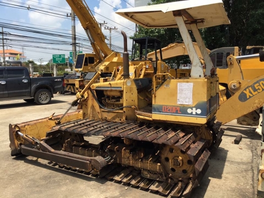 ขายด่วนแทรกเตอร์KOMATSU D20PL-6 เก่าญี่ปุ่น 4400ชั่วโมง