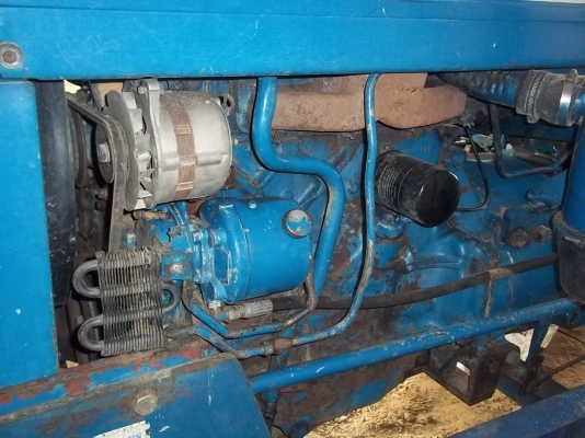 ford  6610 เสื้อลาย เต็ม 95 แรงม้าครับ