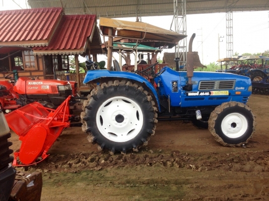 ขายด่วน!! รถไถแชมป์ 4242 สภาพดี ราคาน่าใช้งาน พร้อมอุปกรณ์