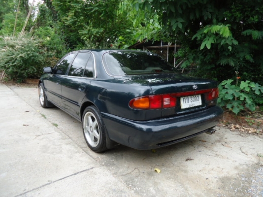 ขาย HYUNDAI  SONATA ปี 96 BODY ใหญ่ๆ เท่า โตโยต้า คัมรี่ เกียร์ธรรมดา เนื้อที่ภายในกว้างขวาง