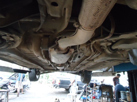 ขาย HYUNDAI  SONATA ปี 96 BODY ใหญ่ๆ เท่า โตโยต้า คัมรี่ เกียร์ธรรมดา เนื้อที่ภายในกว้างขวาง