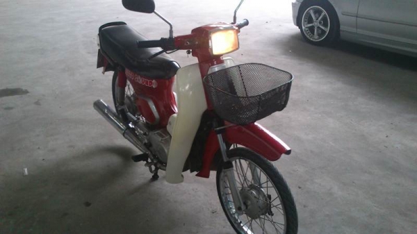 ขายด่วน รถ RC 100 พร้อมใช้งานเครื่องดี