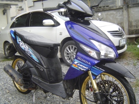 Honda Click กลางปี 51 เครื่องดี ชุดสีสวย ทะเบียนชุดโอนครบ
