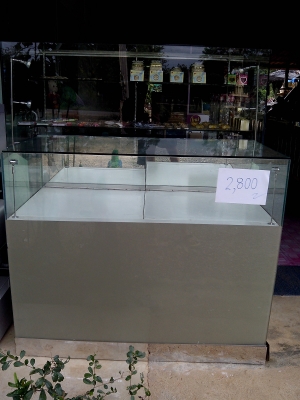 ขายตู้โชว์สินค้า ถูกๆเลยครับ ขายตู้โชว์สินค้า ถูกๆเลยครับ