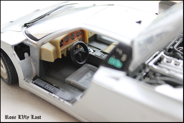 Bburago Bugatti EB 110 (1991) Diecast Model Cars 1/24 Bburago Bugatti EB 110 (1991) Diecast Model Cars 1/24