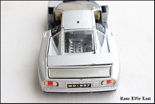 Bburago Bugatti EB 110 (1991) Diecast Model Cars 1/24 Bburago Bugatti EB 110 (1991) Diecast Model Cars 1/24