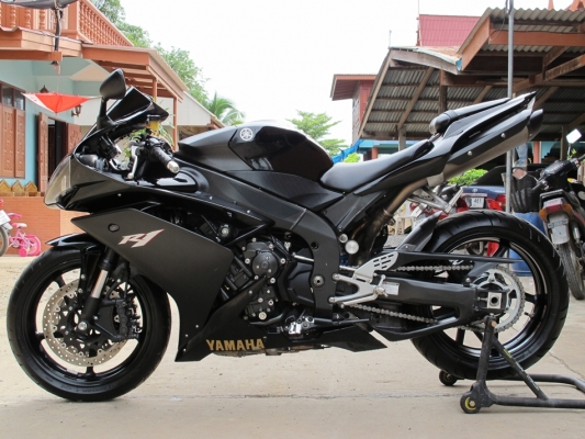 YAMAHA R1 ปี 07 ทะเบียนแท้ สมอ YAMAHA R1 ปี 07 ทะเบียนแท้ สมอ