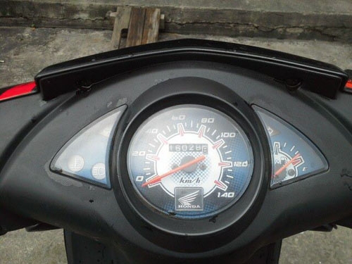 CLICK ปี 50 รถบ้าน สภาพเดิมๆ เครื่องแน่น ไม่หลวม ไม่มีควันขาว ชุดสีสด มีเล่ม เอกสารครบ