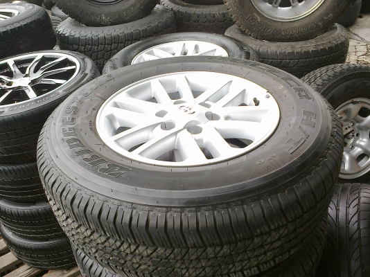 ขายล้อ CHAMPขอบ17พร้อมยางป้ายแดงชุดละ30500