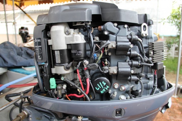 ขายเครื่องยามาฮ่าหัวฉีด 60 แรงสี่จังหวะ มีทริม