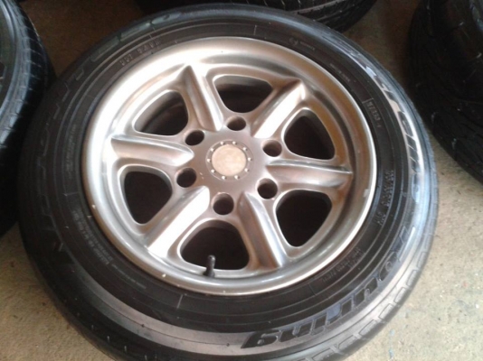 ขายล้อ15 6รูพร้อมยาง 5500