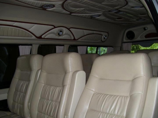 ขายรถตู้ VIP 9 ที่นั่ง