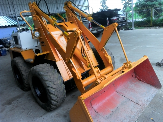 ขายรถตักเอนกประสงค์ komatsu sk 07 สภาพสวยพร้อมใช้งาน