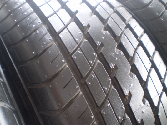 ขายยางป้ายแดง 185 60 15 ปี1913 ขายยางป้ายแดง 185 60 15 ปี1913