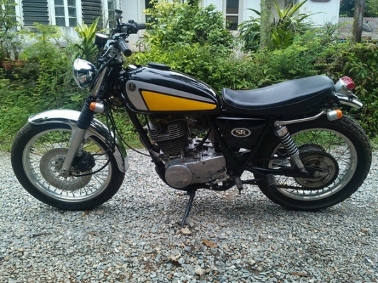 ขาย  yamaha sr400  (40,000 บาท)