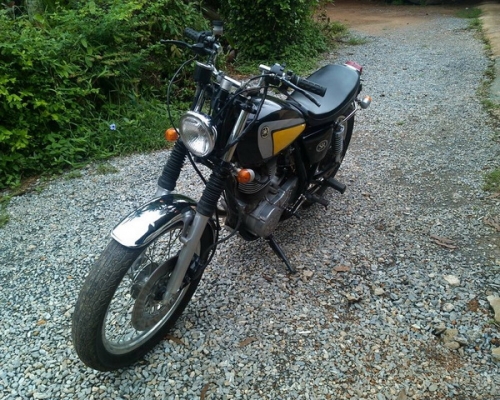 ขาย  yamaha sr400  (40,000 บาท)