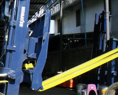 ขายโฟร์คลิฟท์ขนาด2.5ตันงาเท-หงาย+เสา4เมตร+ลัอคู่+ออโต้ราคา390000บาท