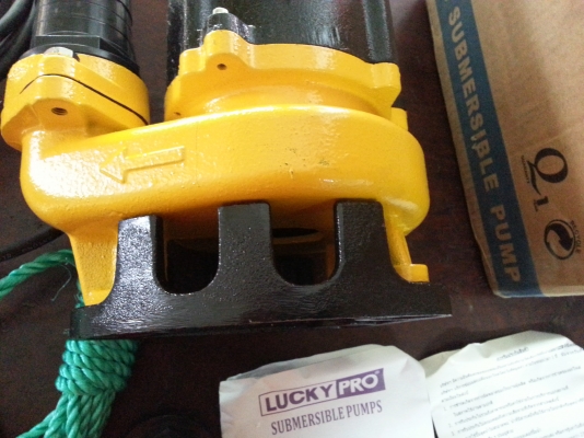 ขายไดโว่ดูดโคลนตัวเสื้อสแตนเลสยี่ห้อLUCKY PRO ขนาด750Wของใหม่เลยขายไม่แพงครับ ขายไดโว่ดูดโคลนตัวเสื้อสแตนเลสยี่ห้อLUCKY PRO ขนาด750Wของใหม่เลยขายไม่แพงครับ