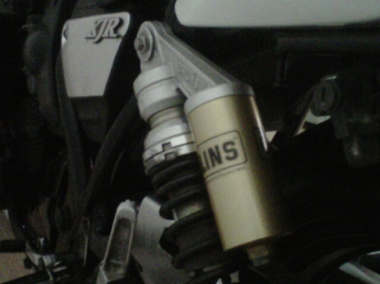 ***ขาย XJR ปี 98 เบรมโบ้สวยๆถูกๆซักคัน 48000***ohm คอนหวัน เครื่องดีมากครับวิ่งซิวเลยครับ สีขาวมุกสวยๆเลยครับ ระบบไฟปรกติ ไมค์วัดรอบความเร็วขึ้นปรกติครับ ยางหน้าหลังดอกเต็มครับ ปลายท่อโยชิ กุญแจดอกเดียวทั้งคันครับ เอกสารอินวอย ลองดูครับ สนใจ 0858730704 oh