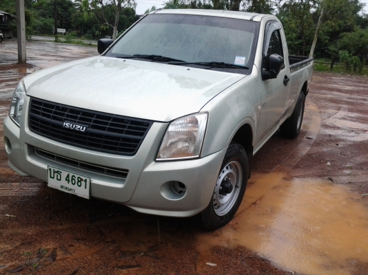 Isuzu D Max 2.5 Spark เพาเวอร แอรเย็น ปี 52 เพลาลอย ยางหลังใหญ่ สำหรับบรรทุกสินค้าเกษตร