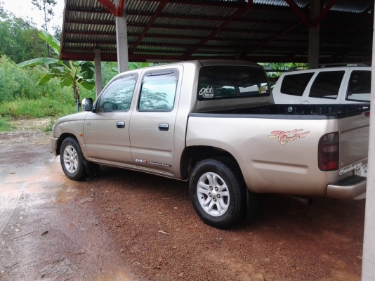 Toyota Sport cruiser 2.5 D4D 4  ประตู ปี 46