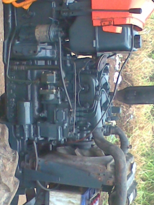 KUBOTA L 2201 ขับเคลื่อนสี่ล้อ  พร้อมผ่านห้าสภาพดี เครื่องไม่มีเยื่อมพร้อใช้งาน สนใจติดต่อ 089-9638932 อำเภอชัยบาดาล จังหวัดลพบุรี