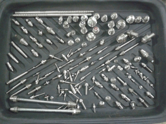 ขายเหมาน็อตกลึงแต่งมอไซค์3000กว่าตัว-70กว่าโล