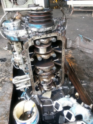 ขาย AIRMAN 390 เทอร์โบ 4สูบครับ ประหยัดน้ำมันครับ ราคา 360000 บาทครับ กำลังประกอบครับ เสร็จวันที่ 20-8-56