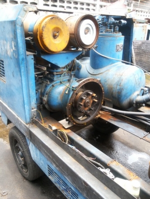 ขาย AIRMAN 390 เทอร์โบ 4สูบครับ ประหยัดน้ำมันครับ ราคา 360000 บาทครับ กำลังประกอบครับ เสร็จวันที่ 20-8-56