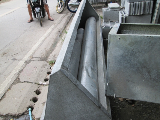 ใช้ได้ไม่ถึง 2 เดือน ดูดควันใหม่ๆๆพร้อมมอเตอร์ ครบชุดครับ