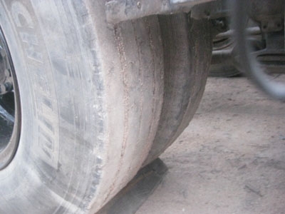 ขายสิบล้อหัวลาก Deca 270 ปี48 สภาพพร้มใช้ โทร 088-4501277