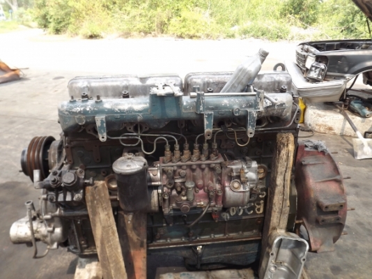 ขายเสื้อสูบNissanPE220 40000บาทต่อราคากันได้ดูของได้ 087-2561506