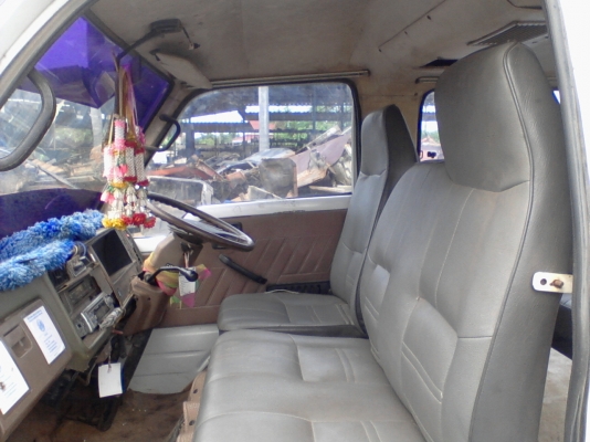 รถตู้ อีซูซุ บัดดี้ ISUZU BUDDY