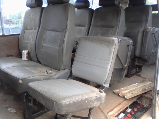 รถตู้ อีซูซุ บัดดี้ ISUZU BUDDY