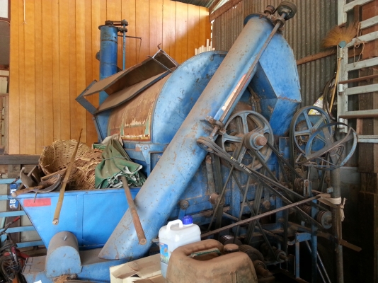 ขายรถ6ล้อ พร้อมกับเครื่องสีข้าว+ข้าวโพด จัมโบ้ บ.เกษตรพัฒนา 8ฟุต สภาพดี พร้อมใช้งาน