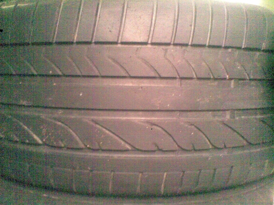 ขายยาง265/40/18RE050Aบริจโตน1คู่