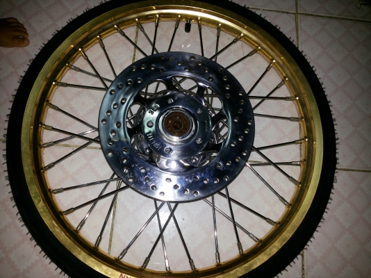 ขายดุมชุมลอทองของใหม่(โซนิก)(แดช)(LS)(เวฟ125)ราคาถูกๆยางใหม่ลอใหม่ของใหม่หมดทุกอย่าง