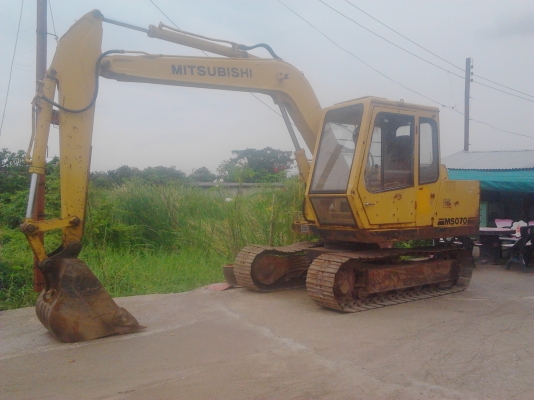 ขายแบคโฮ MITSUBISHE แบบ MS070-2