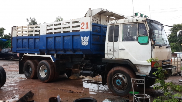 ขายด่วนไอ้หลงเบรคใหญ่ช่วงล่างใหญ่เกียร์ใหญ่สองเพลาดั้มFN527MAราคาถูกรีบจอง0843923995