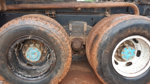 ขายด่วนไอ้หลงเบรคใหญ่ช่วงล่างใหญ่เกียร์ใหญ่สองเพลาดั้มFN527MAราคาถูกรีบจอง0843923995