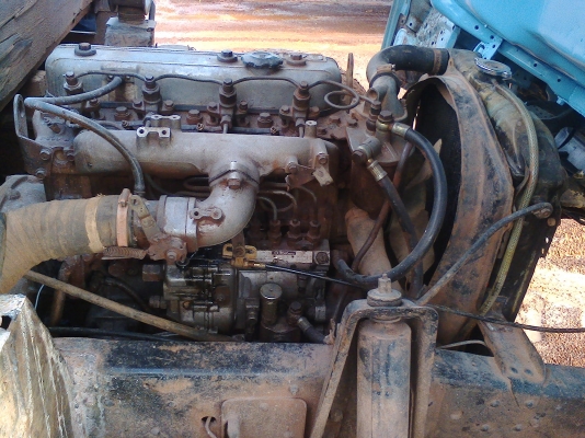 Isuzu NPR เครื่อง 100 Hp เกียสั้นยกหัวได้ คัชช KS ภาษี 57 Isuzu NPR เครื่อง 100 Hp เกียสั้นยกหัวได้ คัชช KS ภาษี 57