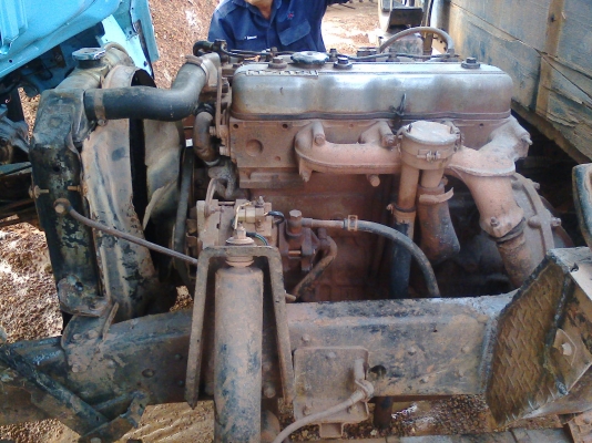 Isuzu NPR เครื่อง 100 Hp เกียสั้นยกหัวได้ คัชช KS ภาษี 57 Isuzu NPR เครื่อง 100 Hp เกียสั้นยกหัวได้ คัชช KS ภาษี 57