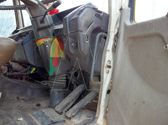 ขาย รถโม่ปูน 6 คิว โม่ตรง ( มิตซู 2 เพลา / ขาย 2 คัน! ) ขาย รถโม่ปูน 6 คิว โม่ตรง ( มิตซู 2 เพลา / ขาย 2 คัน! )