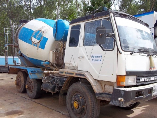 ขาย รถโม่ปูน 6 คิว โม่ตรง ( มิตซู 2 เพลา / ขาย 2 คัน! ) ขาย รถโม่ปูน 6 คิว โม่ตรง ( มิตซู 2 เพลา / ขาย 2 คัน! )