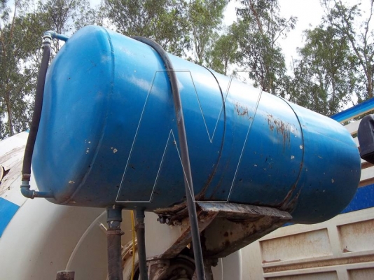 ขาย รถโม่ปูน 6 คิว โม่ตรง ( มิตซู 2 เพลา / ขาย 2 คัน! ) ขาย รถโม่ปูน 6 คิว โม่ตรง ( มิตซู 2 เพลา / ขาย 2 คัน! )