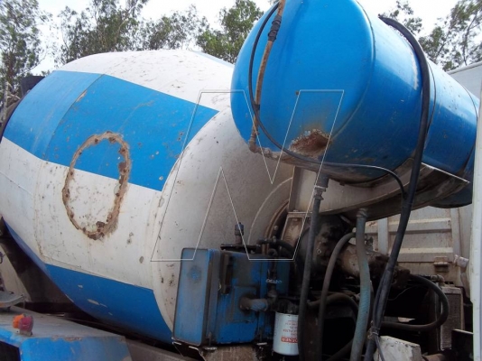 ขาย รถโม่ปูน 6 คิว โม่ตรง ( มิตซู 2 เพลา / ขาย 2 คัน! ) ขาย รถโม่ปูน 6 คิว โม่ตรง ( มิตซู 2 เพลา / ขาย 2 คัน! )